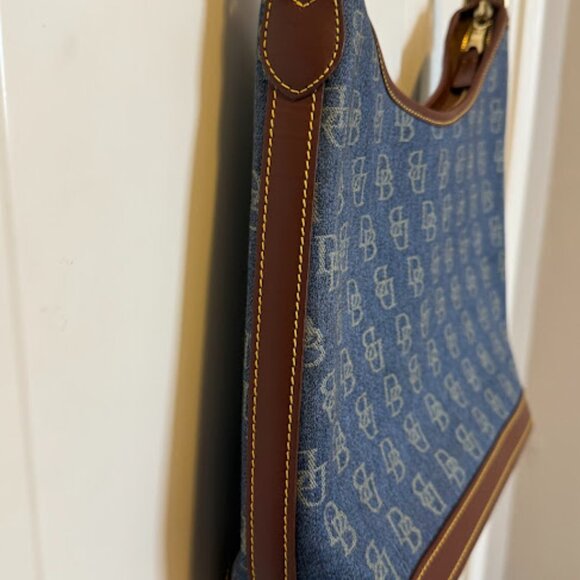 Vintage Dooney & Bourke DB Monogram Denim Hobo Shoulder bag - Picture 3 of 16